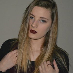 Meet your Posher, Brenna